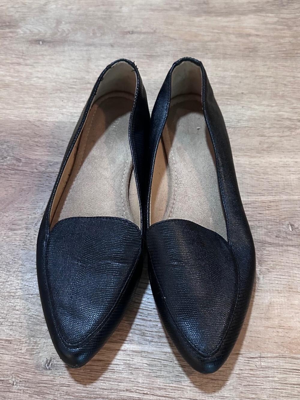 Old Navy black loafers size 8